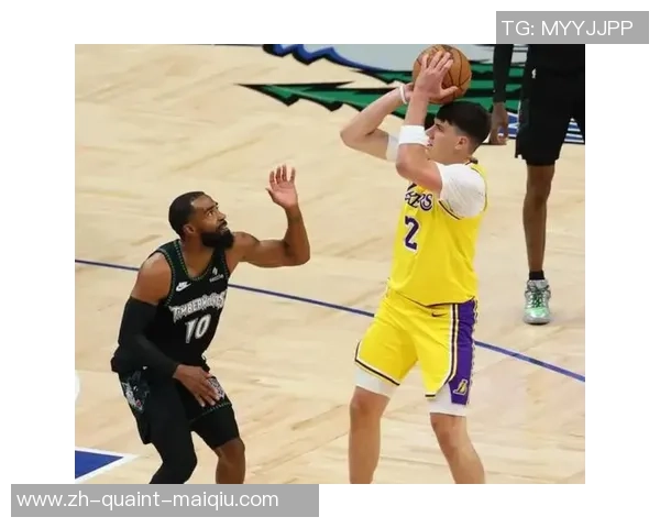 湖人候补两奇兵前进太大了！海斯安定内线，拉拉维亚成最佳第六人